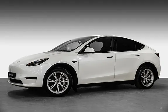 Tesla Model Y 2024 photo 2