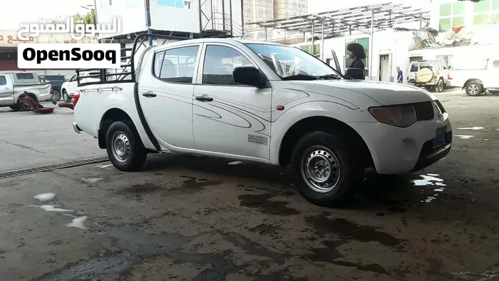 Mitsubishi L200 2007 photo 3