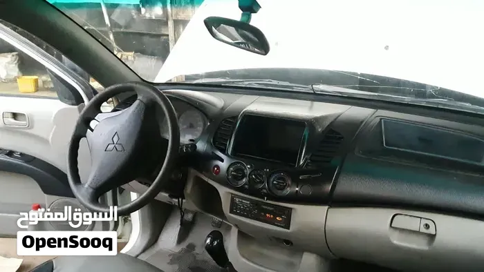 Mitsubishi L200 2007 photo 4