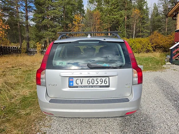 Volvo V50 2010 photo 5