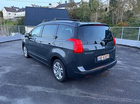 Peugeot 5008 2012 photo 3