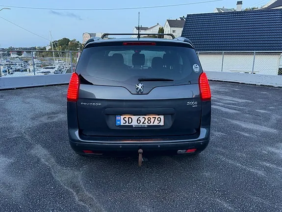 Peugeot 5008 2012 photo 4