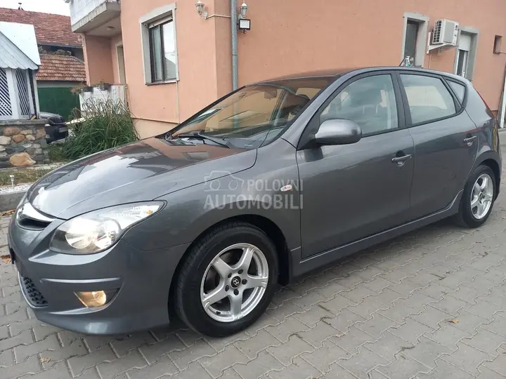 Hyundai I30 2011 photo 4