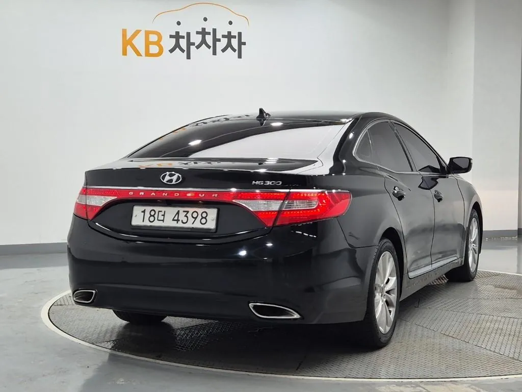 Hyundai Grandeur 2012 photo 3