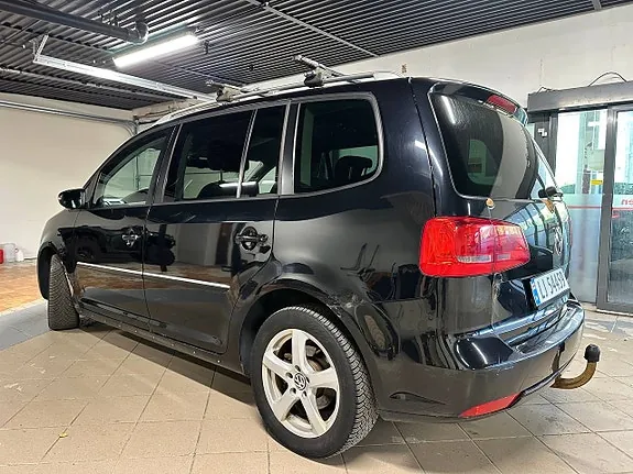 Volkswagen Touran 2014 photo 3