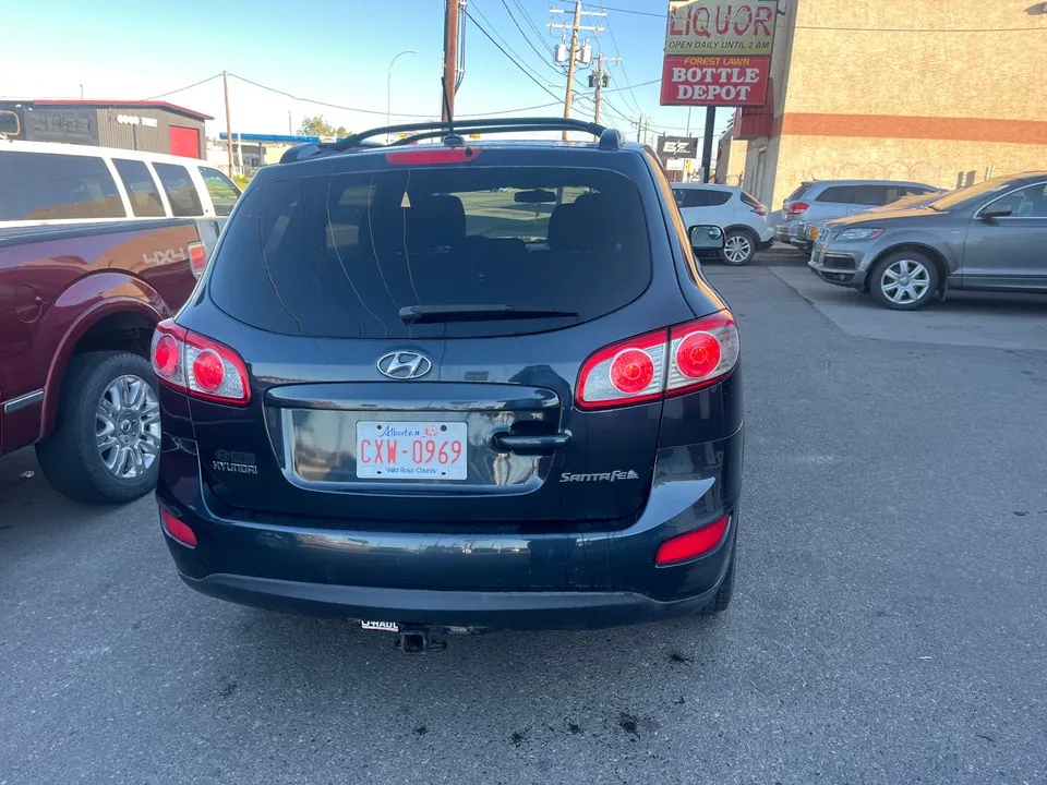 Hyundai Santa Fe 2010 photo 3