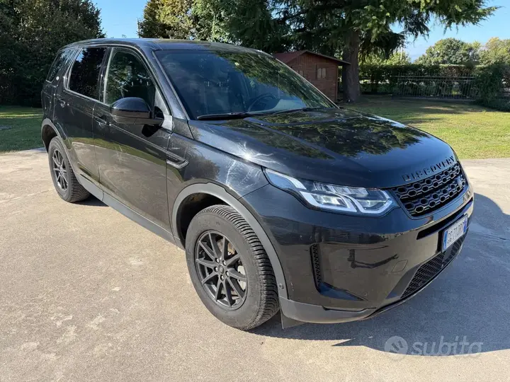 Land Rover Discovery Sport 2022 photo 2