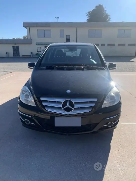 Mercedes-Benz B-Class 2010 photo 5