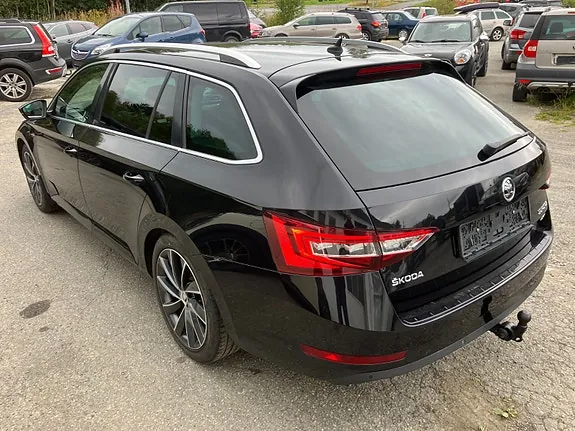 Skoda Superb 2016 photo 3