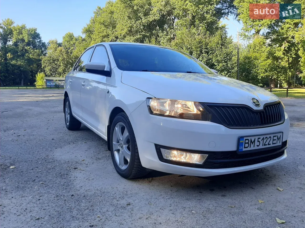 Skoda Rapid 2013 photo 3