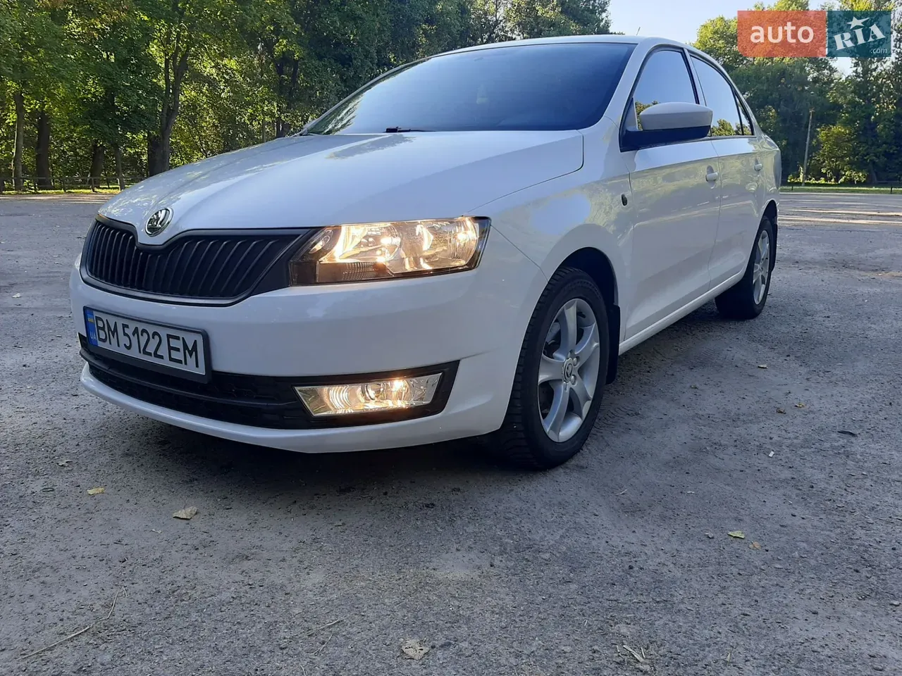 Skoda Rapid 2013 photo 2