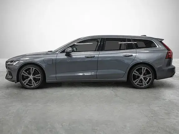 Volvo V60 2021 photo 2