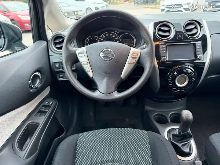Nissan Note 2014 photo 4