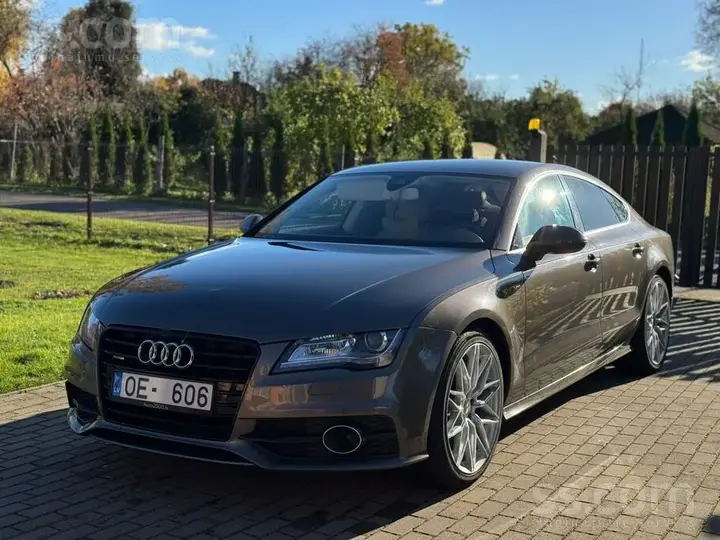 Audi A7 2011 photo 2