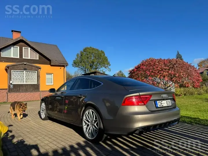 Audi A7 2011 photo 4