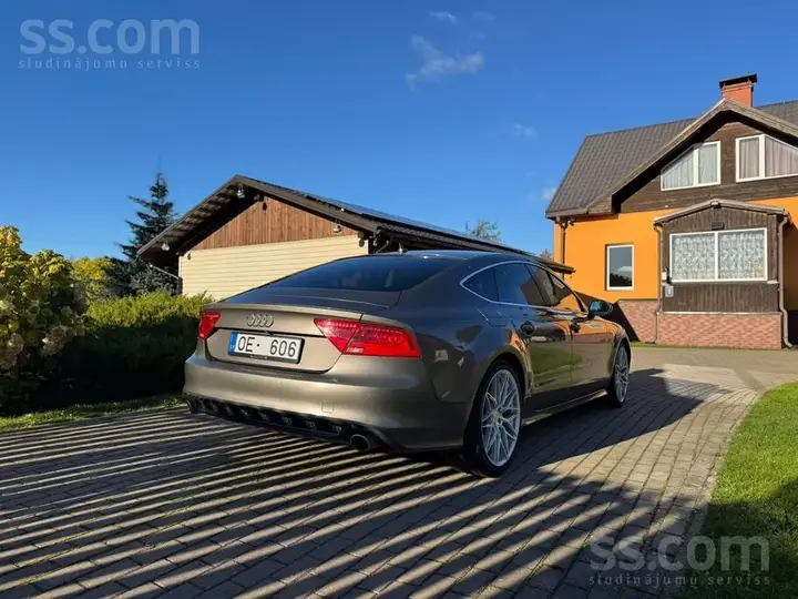 Audi A7 2011 photo 5