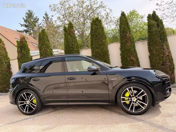 Porsche Cayenne 2024 photo 3