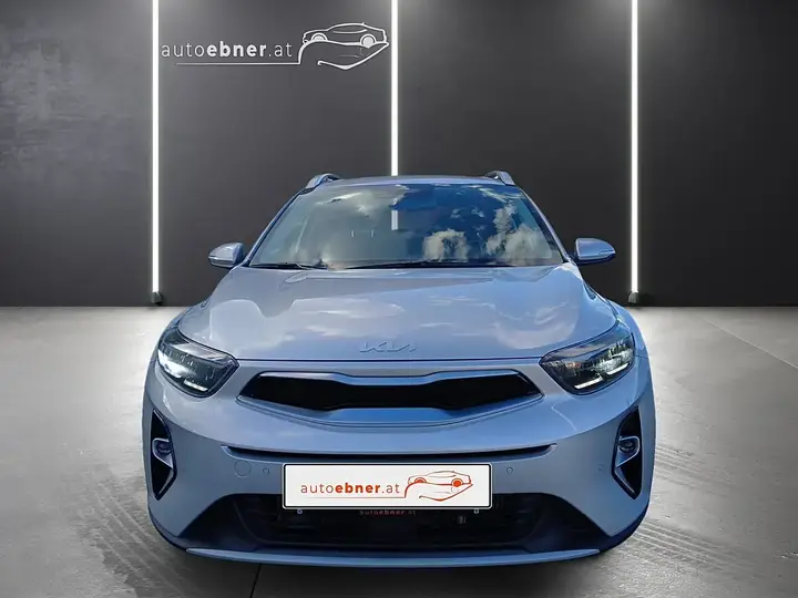 Kia Stonic 2024 photo 2