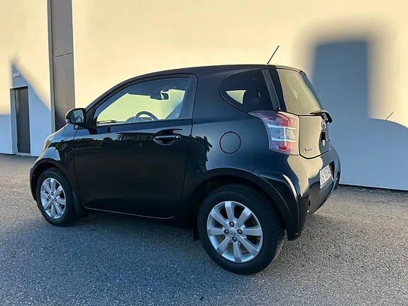 Toyota Iq 2010 photo 3