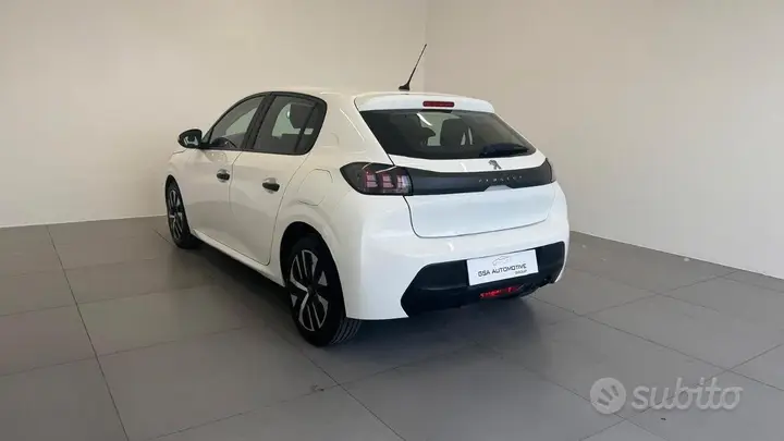 Peugeot 208 2023 photo 5