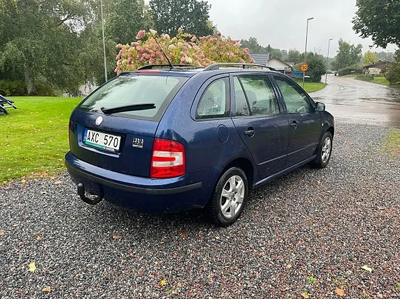 Skoda Fabia 2007 photo 5