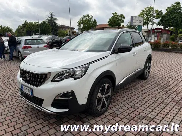 Peugeot 3008 2018 photo 2