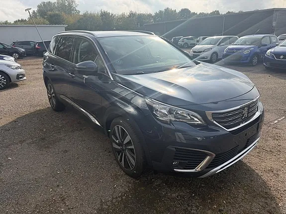 Peugeot 5008 2017 photo 2