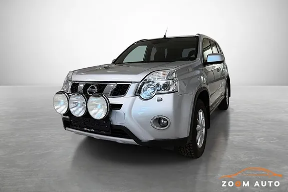 Nissan X-Trail 2013 photo 2