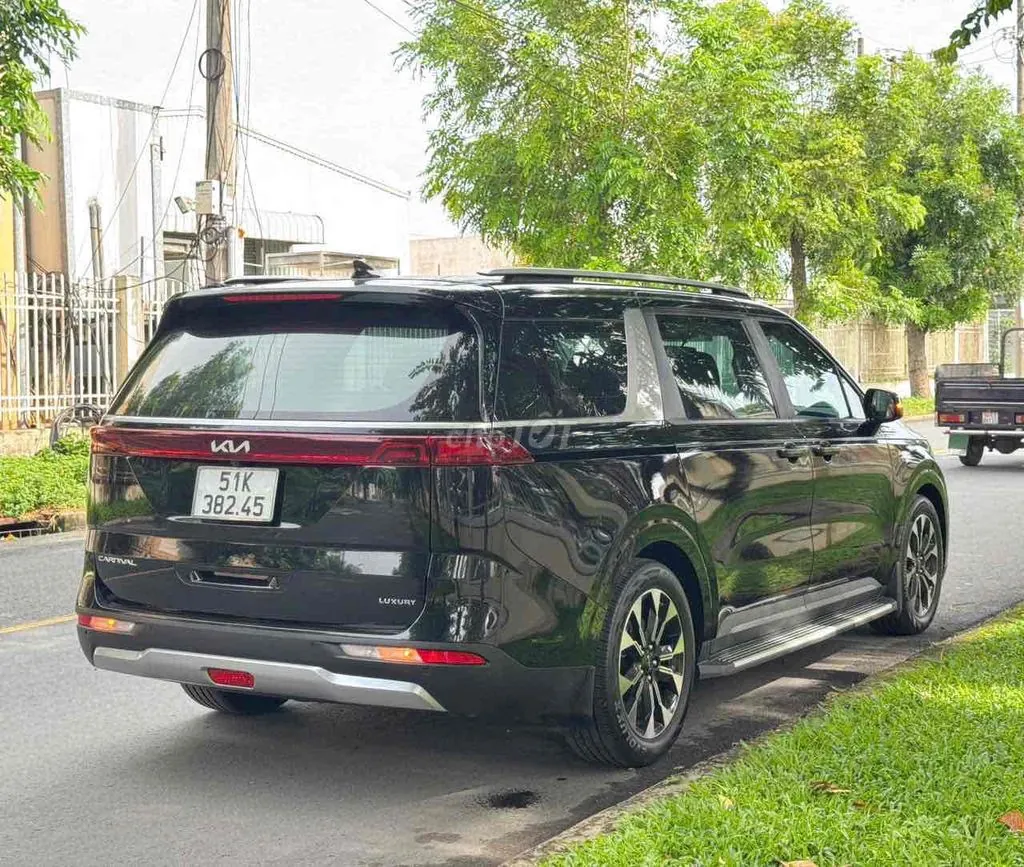 Kia Carnival 2022 photo 2