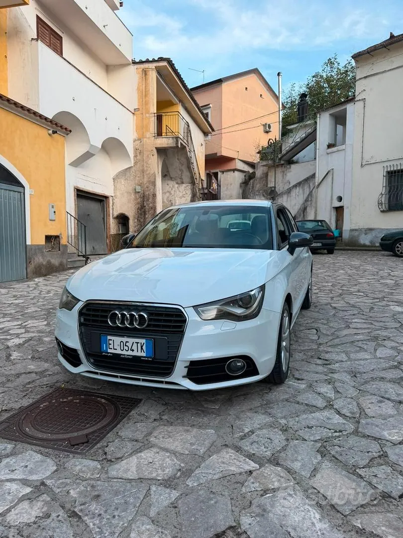 Audi A1 2012 photo 4