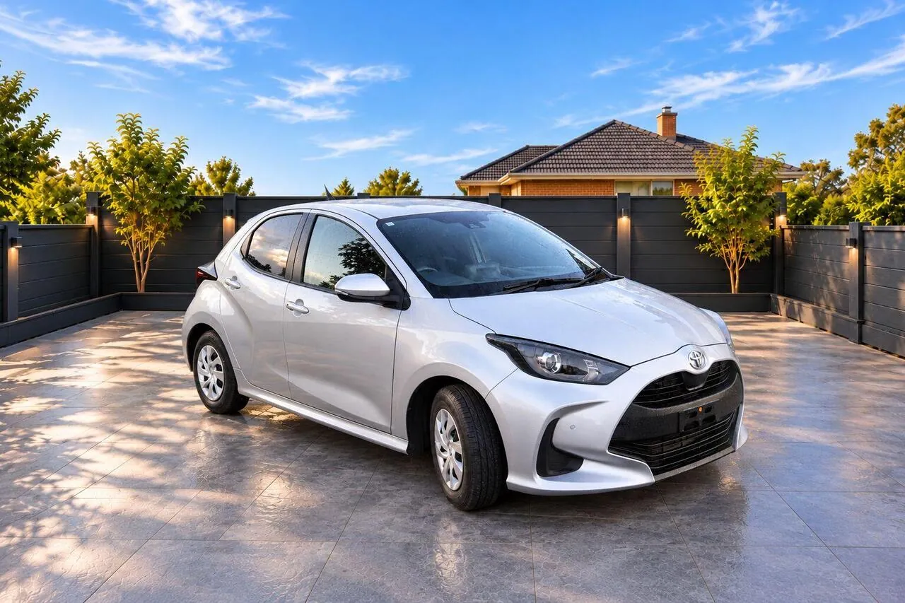 Toyota Yaris X photo 5