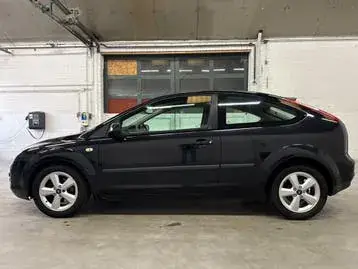 Ford Focus 2005 photo 2