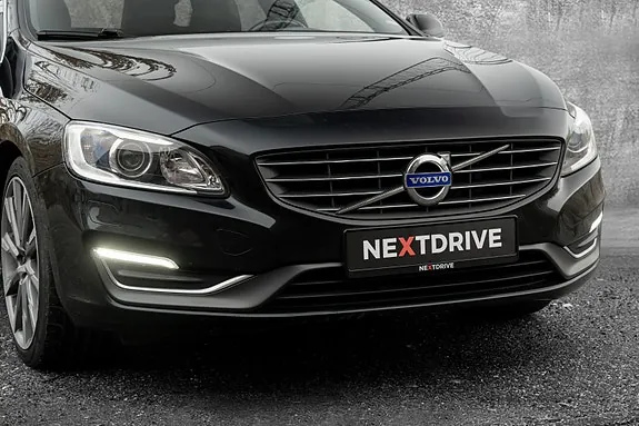 Volvo V60 2015 photo 2