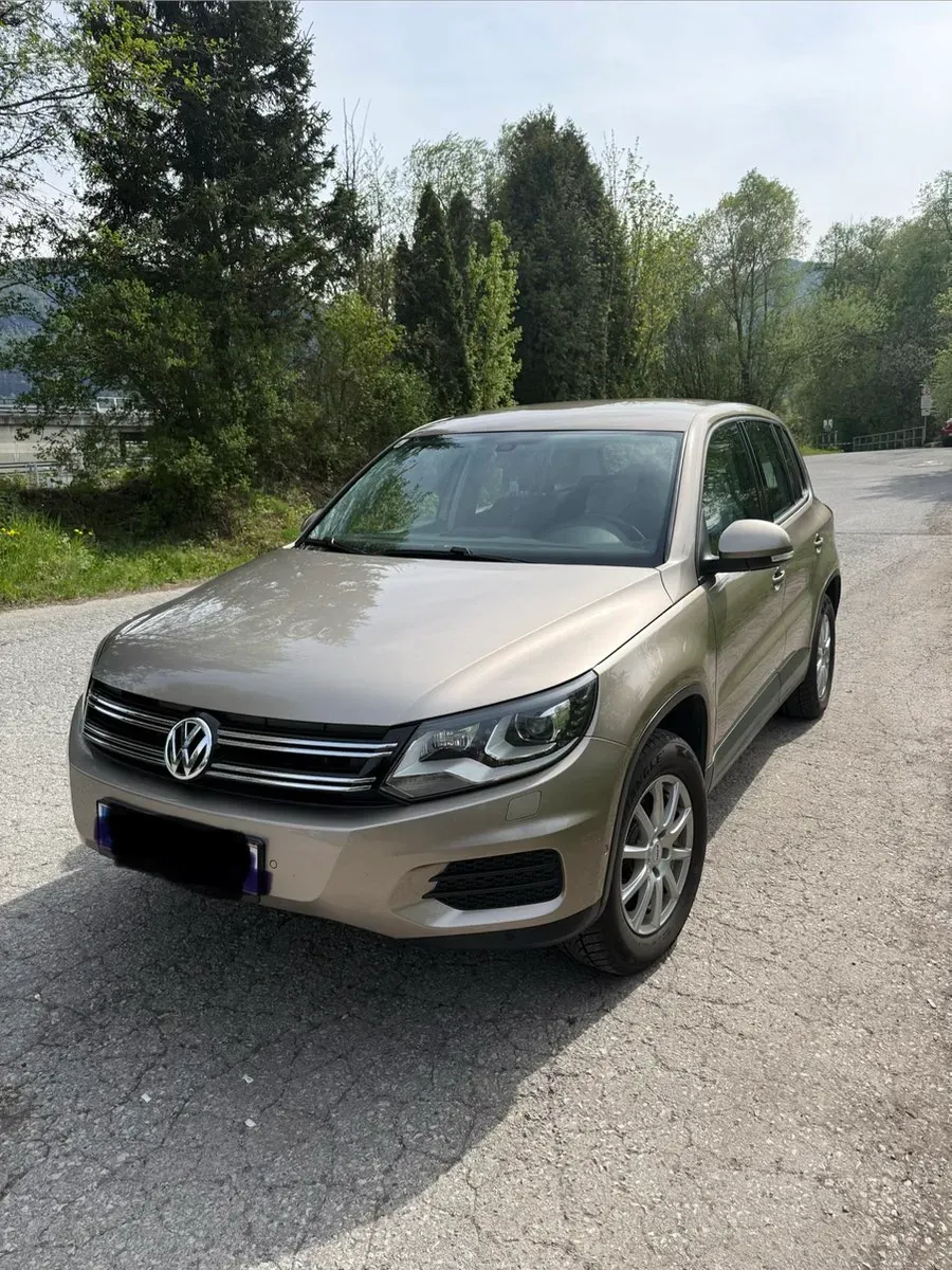 Volkswagen Tiguan 2012 photo 2