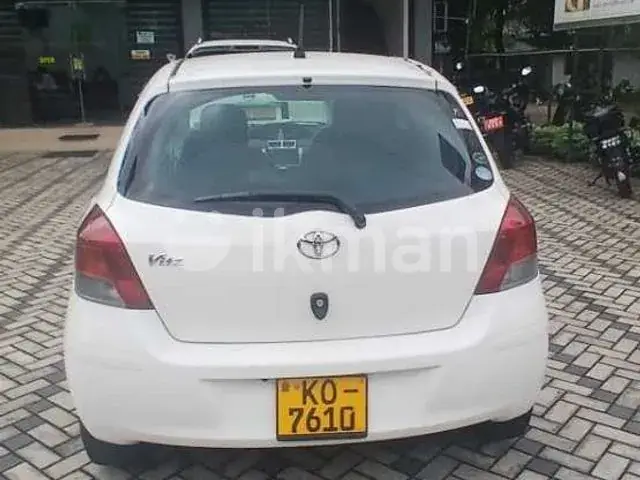 Toyota Vitz 2008 photo 4