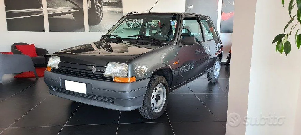 Renault R5