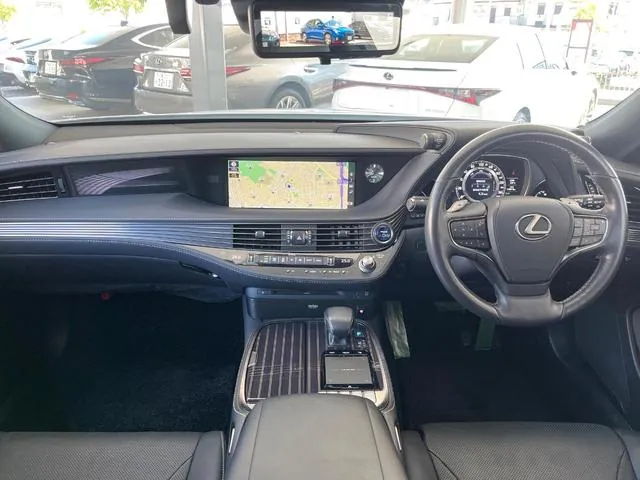 Lexus Ls 500H 2017 photo 2