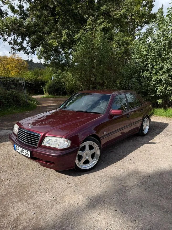 Mercedes-Benz C 180