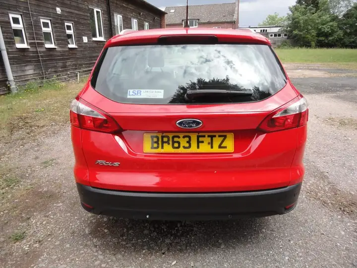 Ford Focus 2014 photo 4