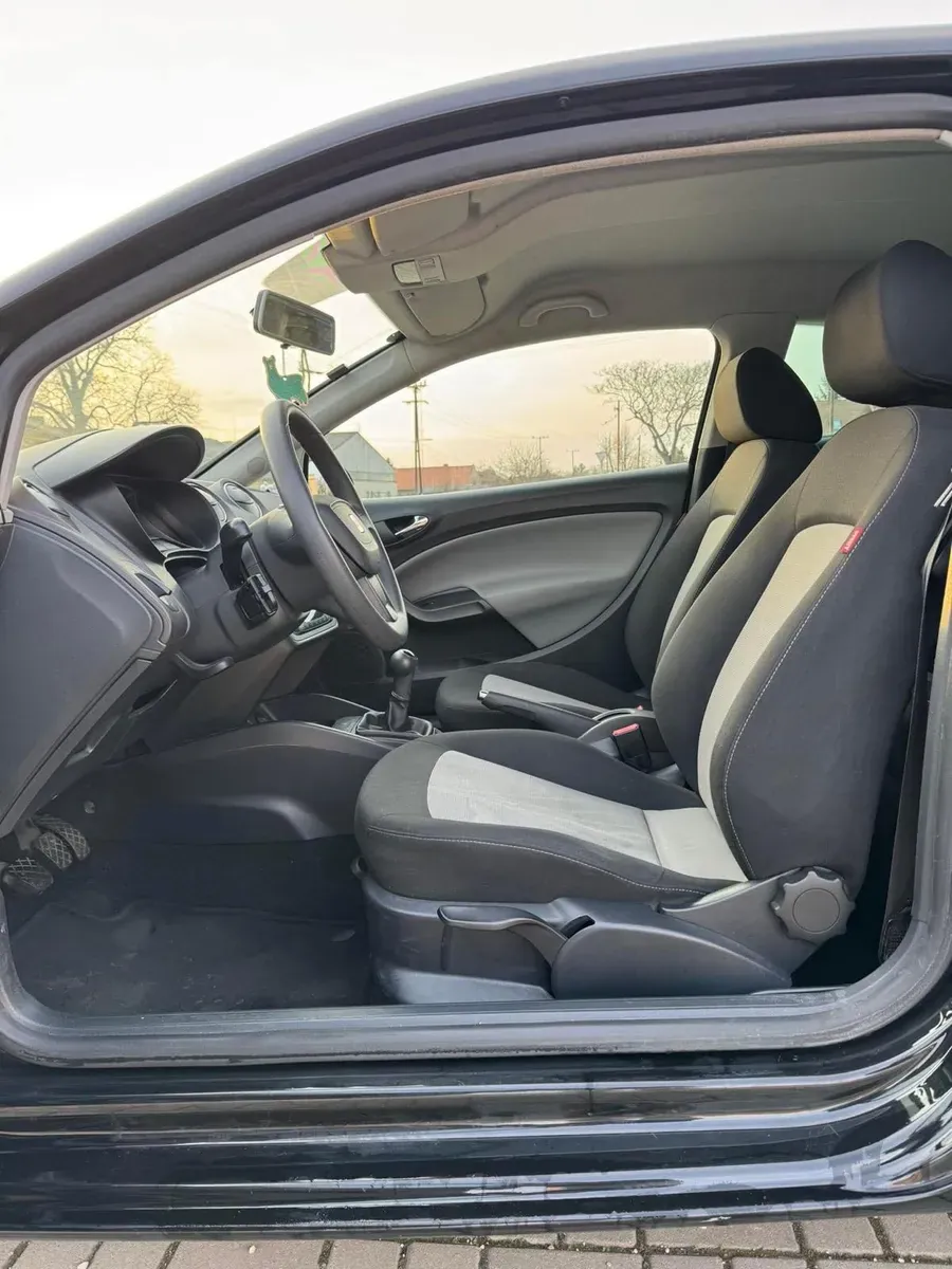 Seat Ibiza 2013 photo 3