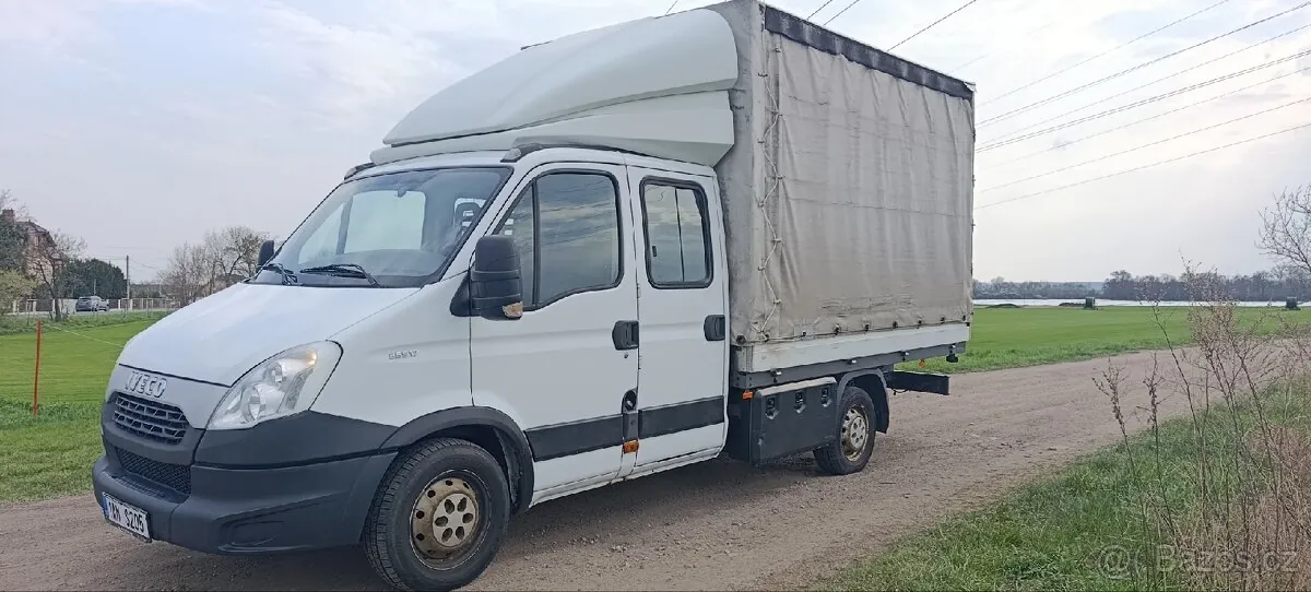 Iveco Daily 2013 photo 4