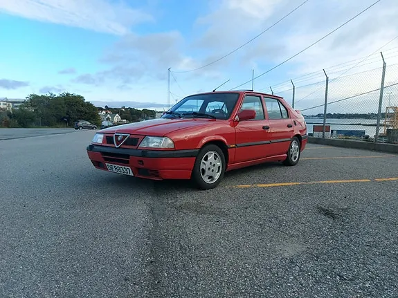 Alfa Romeo 33 1991 photo 2