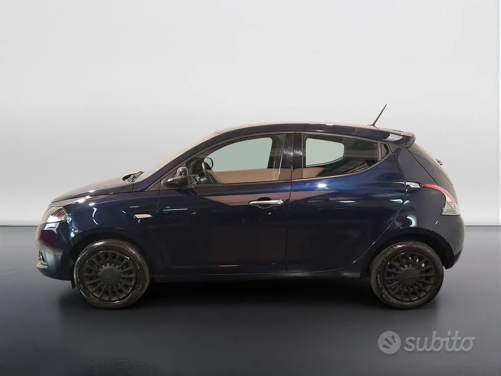 Lancia Ypsilon 2022 photo 3