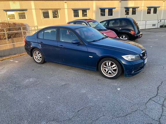 BMW 320I 2006 photo 2