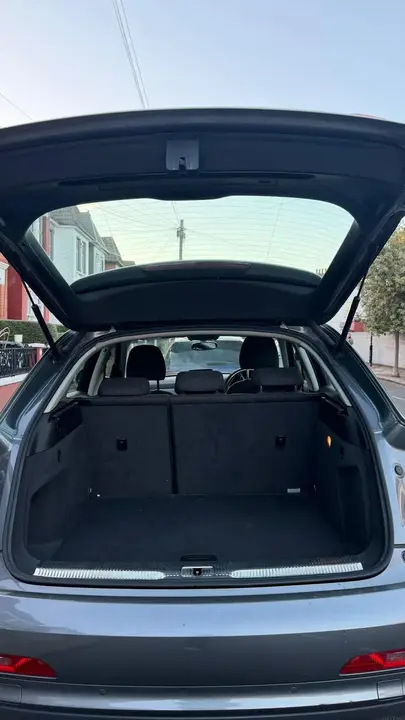 Audi Q3 2015 photo 4
