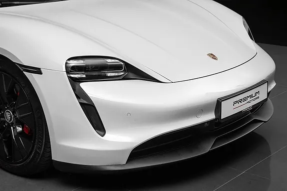 Porsche Taycan 2021 photo 3