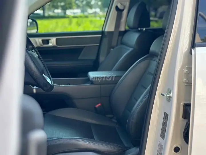 Hyundai Santa Fe 2025 photo 4