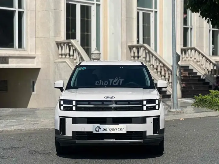 Hyundai Santa Fe 2025 photo 2