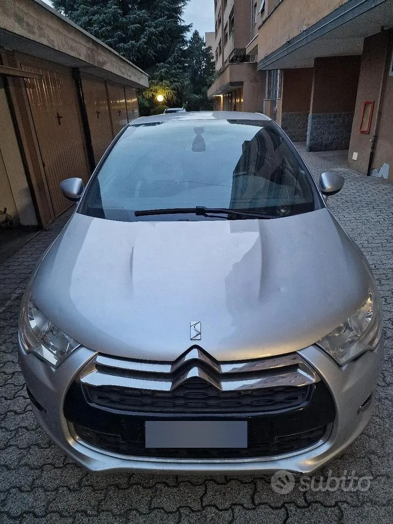DS Automobiles Ds 4