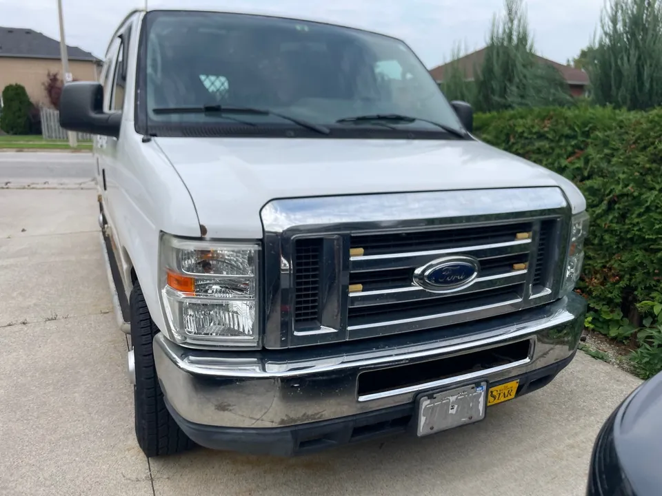 Ford E-250